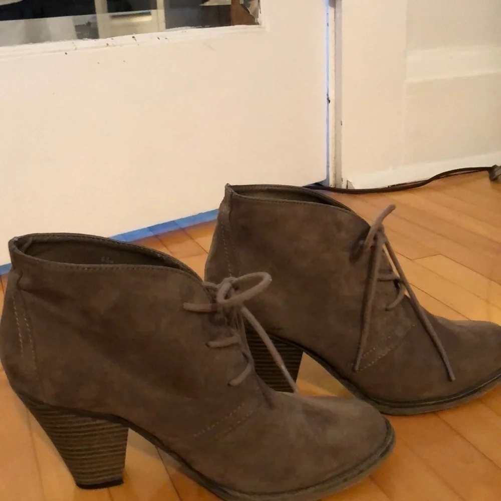MIA brown booties​​​​​​​​​​​​​​